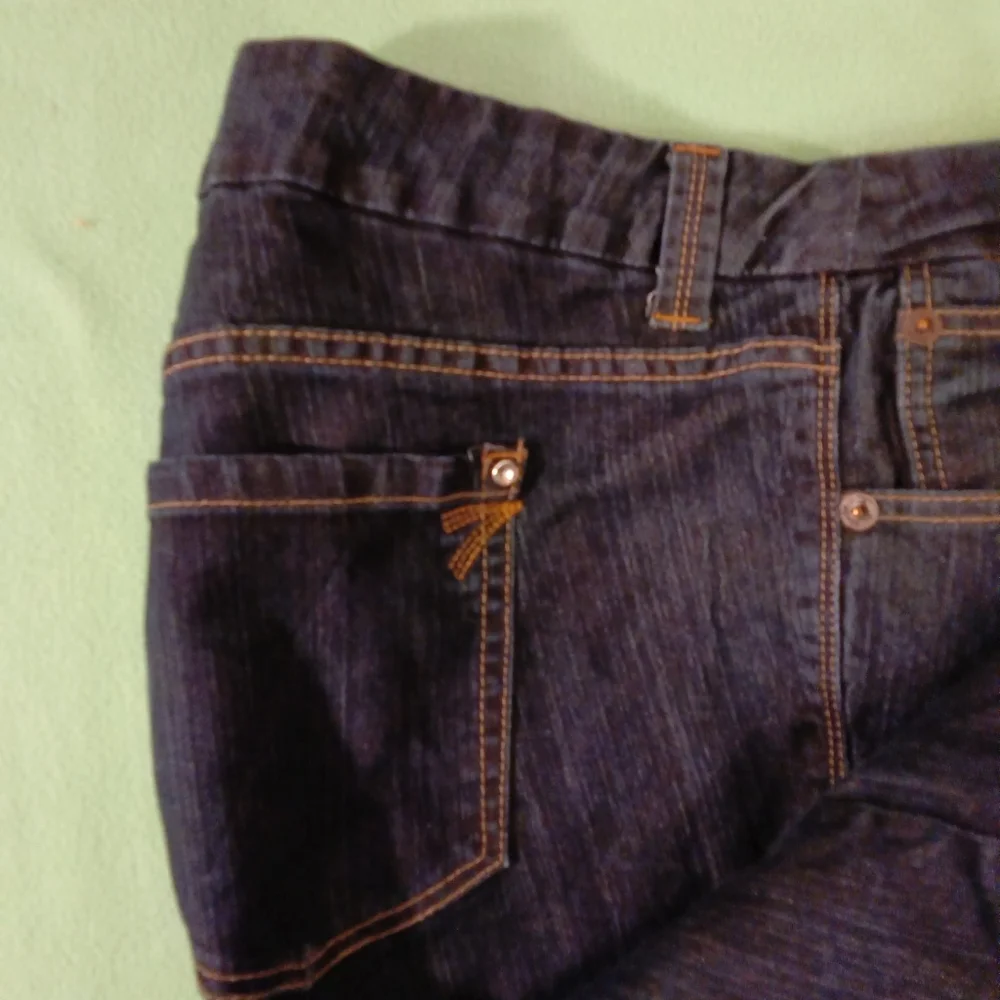 Torrid Flamming Heart Jeans - Picture 6 of 7